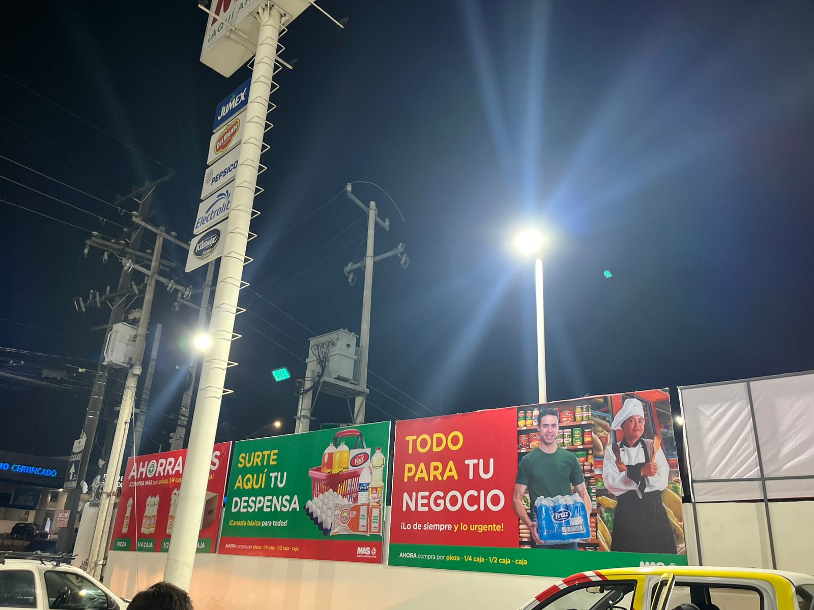 Publicidad exterior - Árbol Estudio 38