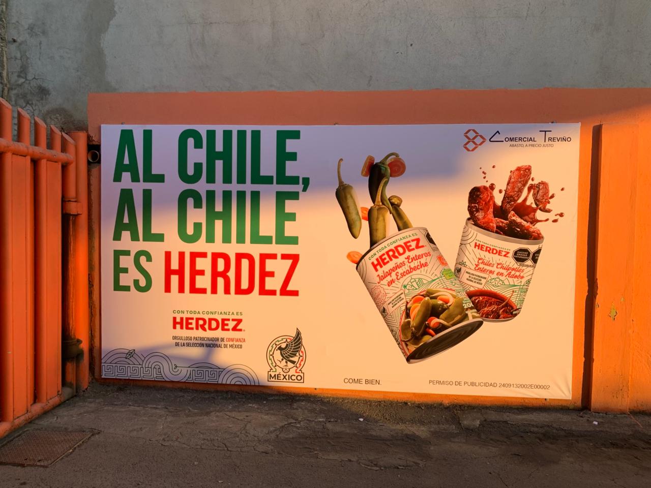 Publicidad exterior - Árbol Estudio 44