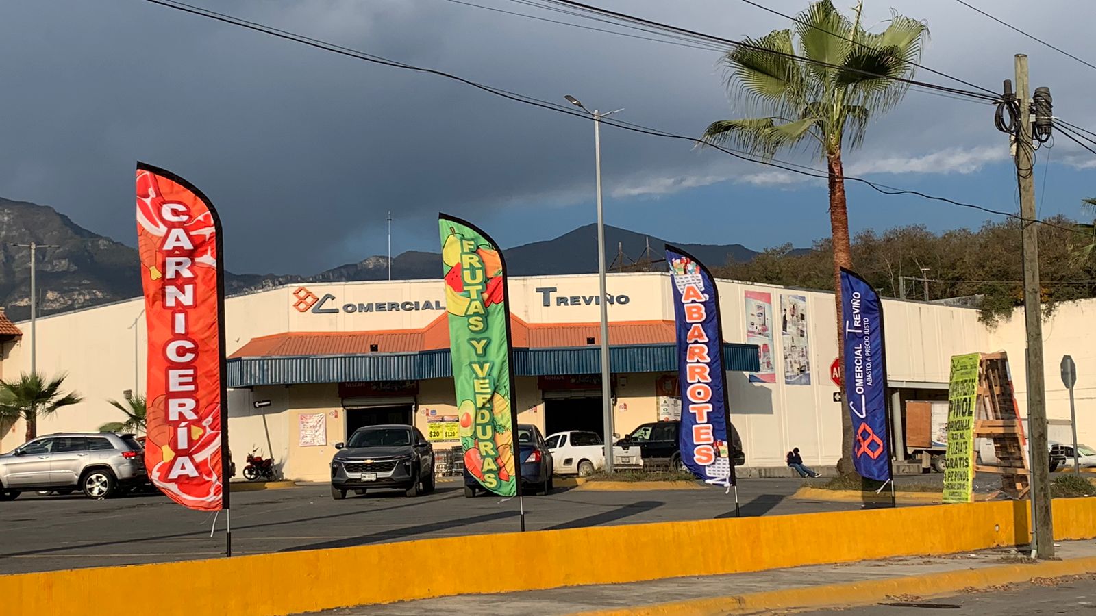 Publicidad en punto de venta - Árbol Estudio 01