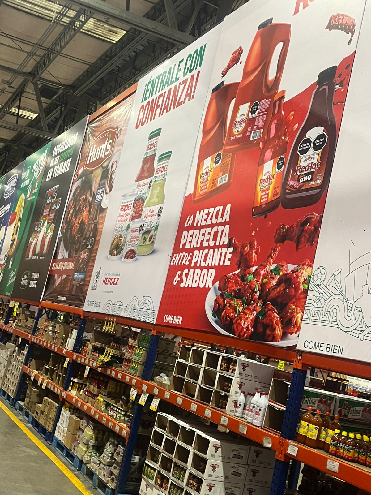 Publicidad en punto de venta - Árbol Estudio 50